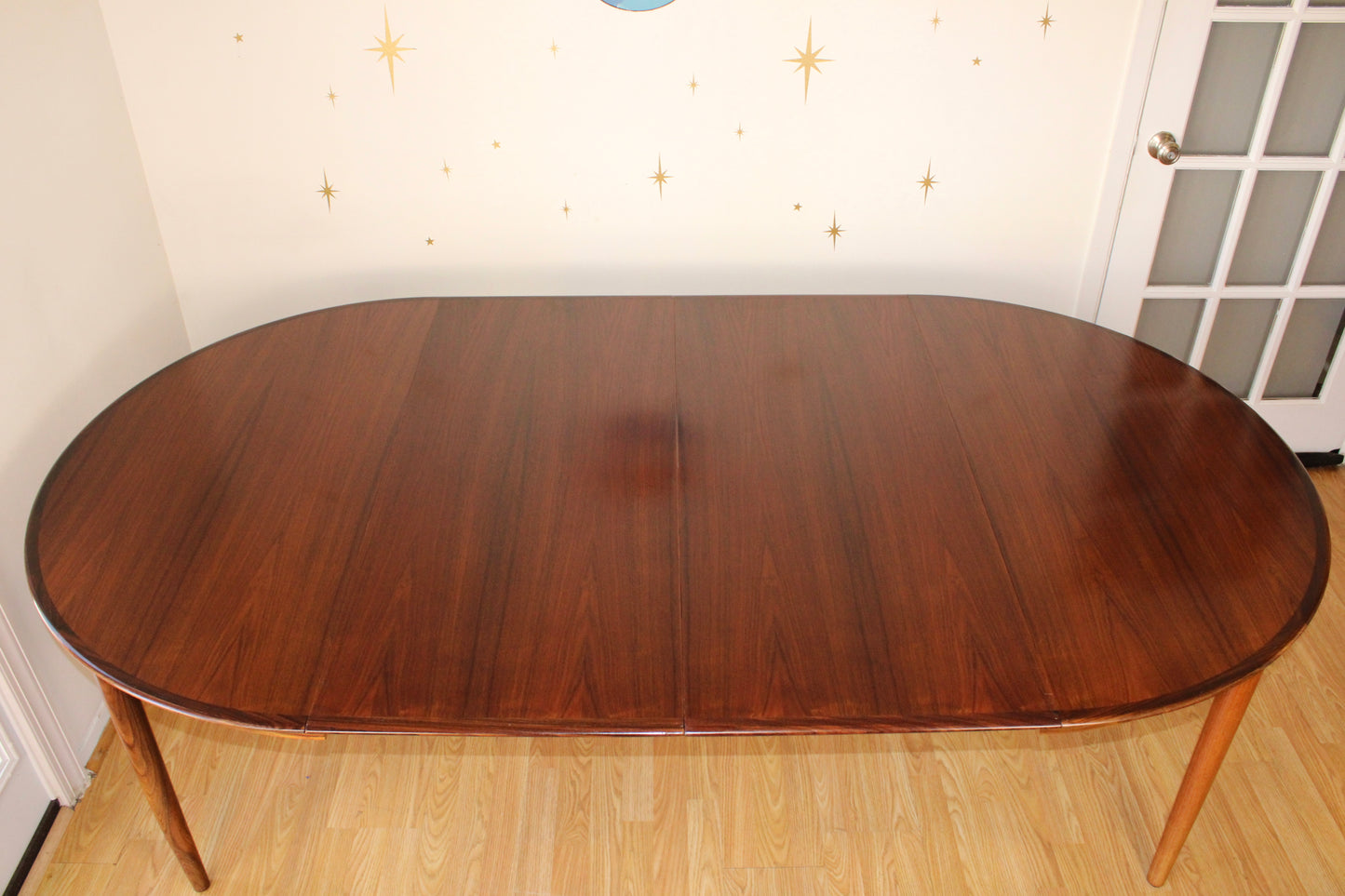 Danish Rosewood Expanding Dining Table w/ 2 leaves