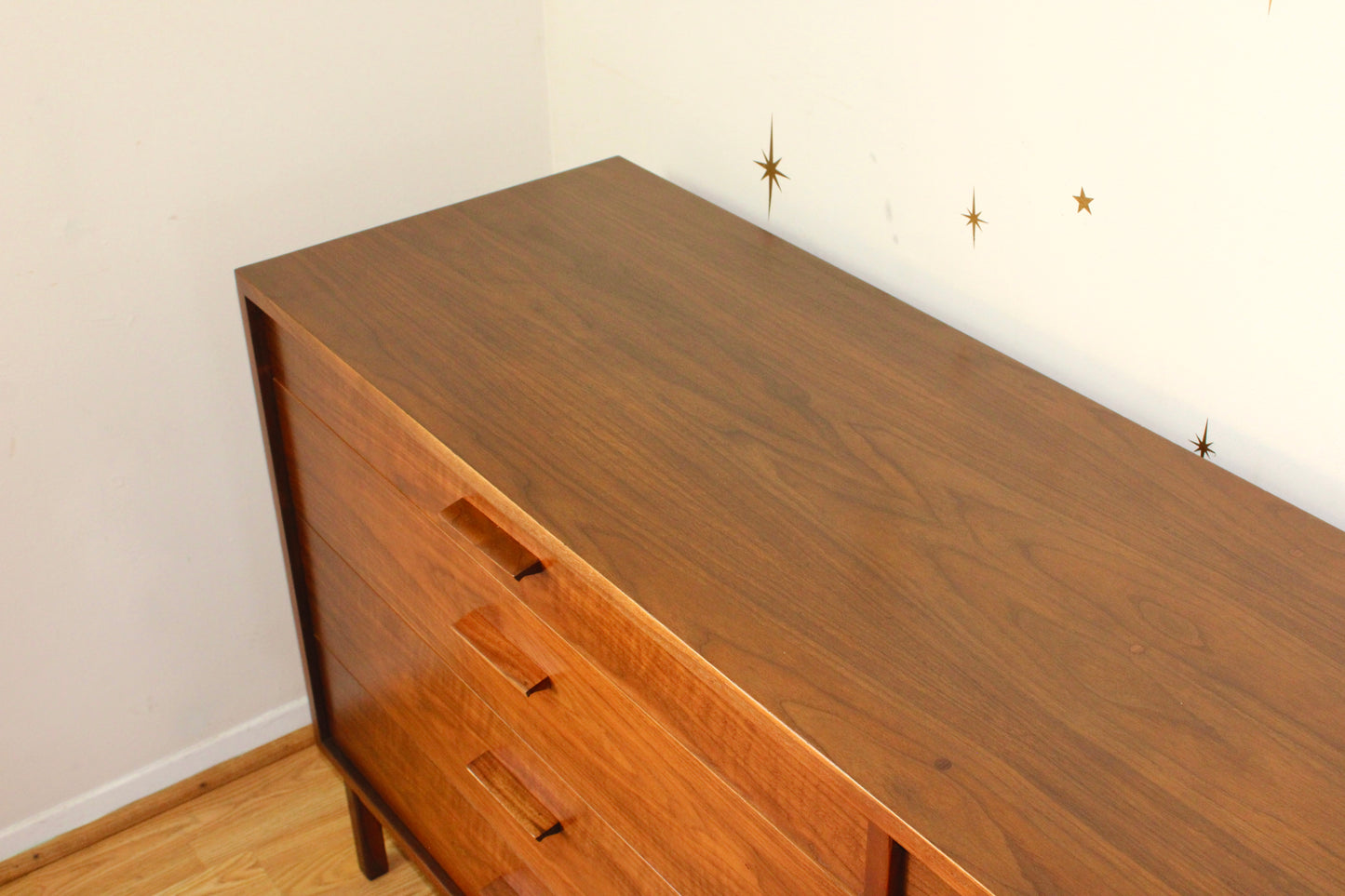 Richard Artschwager - Walnut 8 Drawer Double Dresser