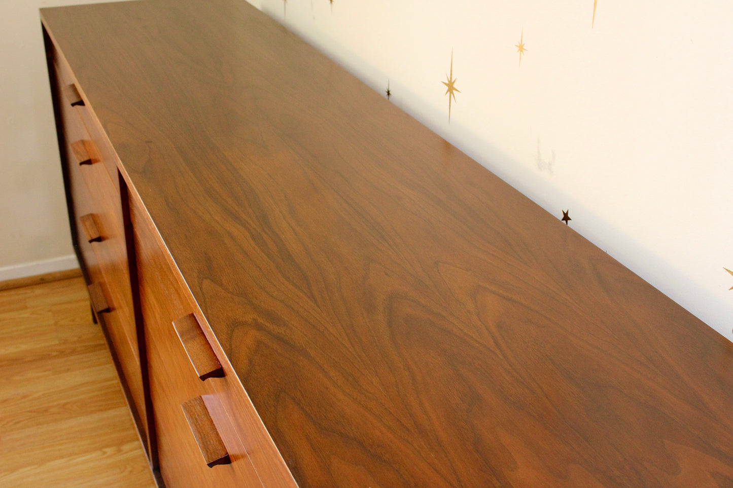 Richard Artschwager - Walnut 8 Drawer Double Dresser