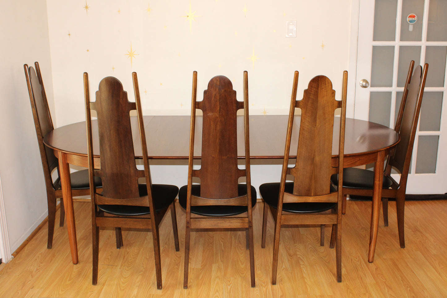 Danish Rosewood Round-to-Oval Dining Table w/ 2 Leaves