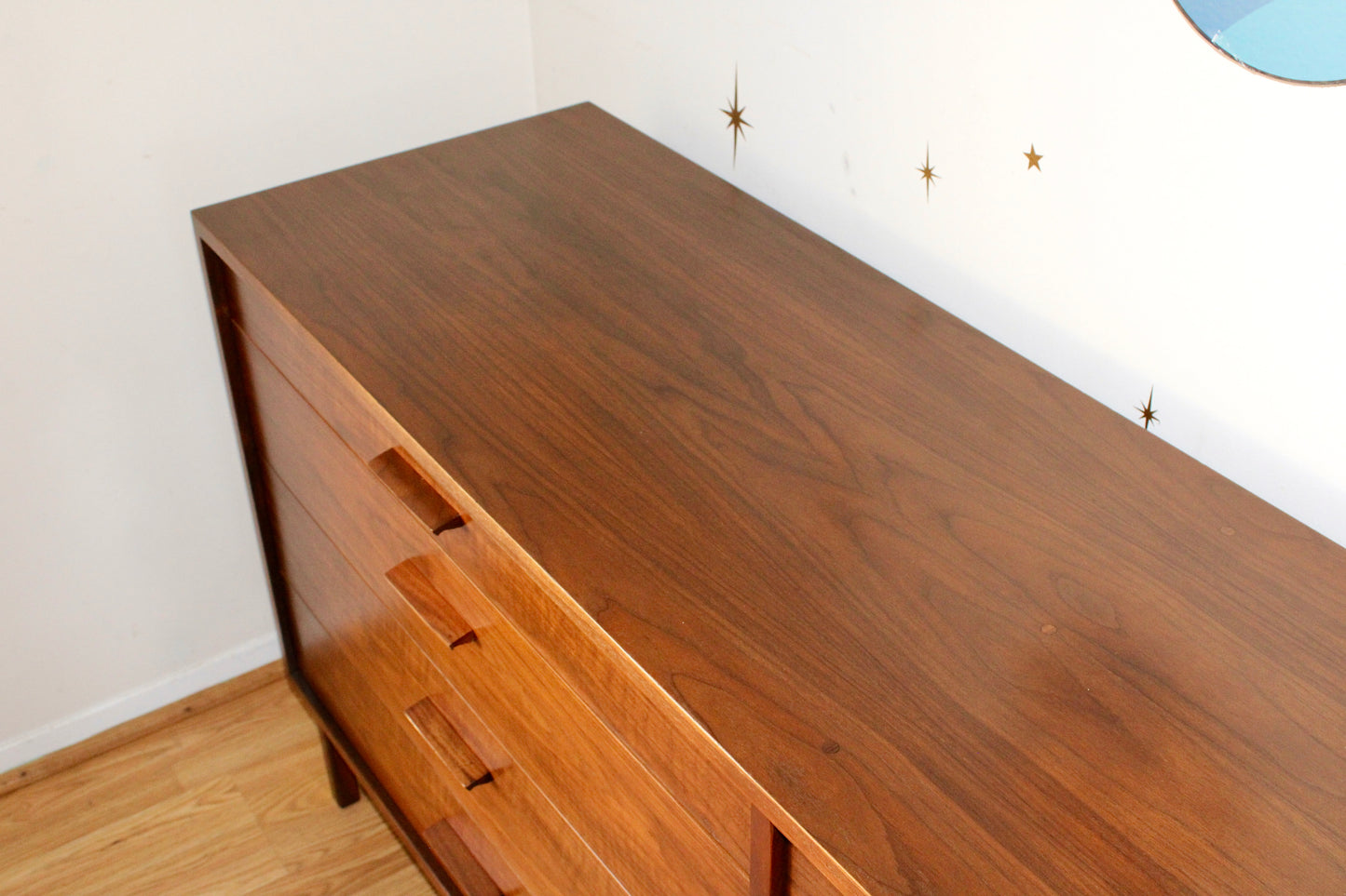 Richard Artschwager - Walnut 8 Drawer Double Dresser