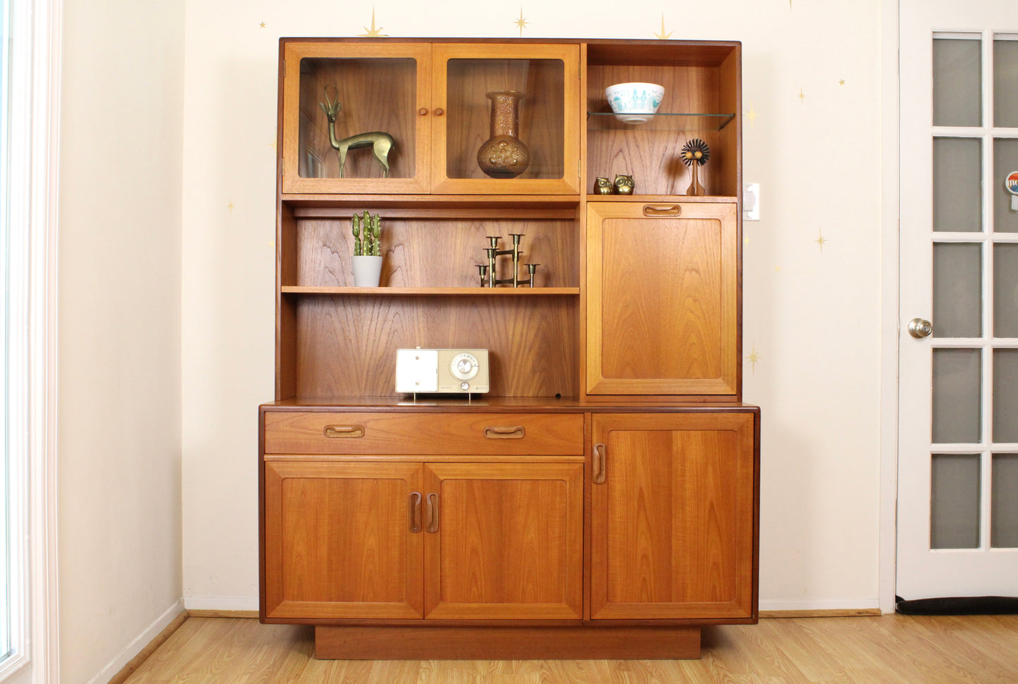 V.B. Wilkins - G Plan "Fresco" Teak Sideboard w/ Hutch
