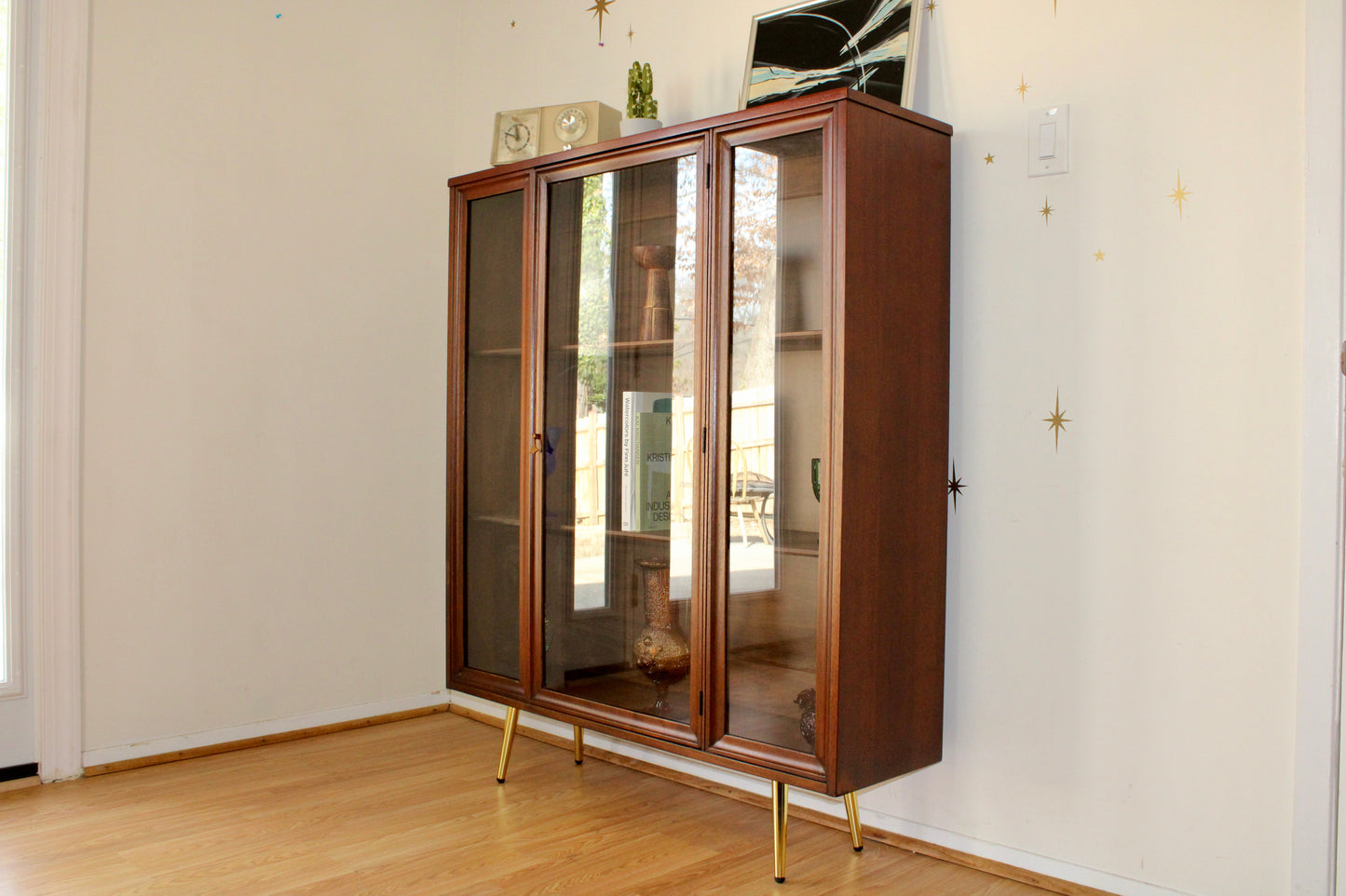 Broyhill Brasilia Display Cabinet/Bookcase