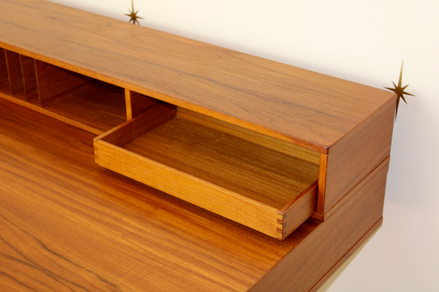 Peter Løvig Nielsen Teak Partners Desk