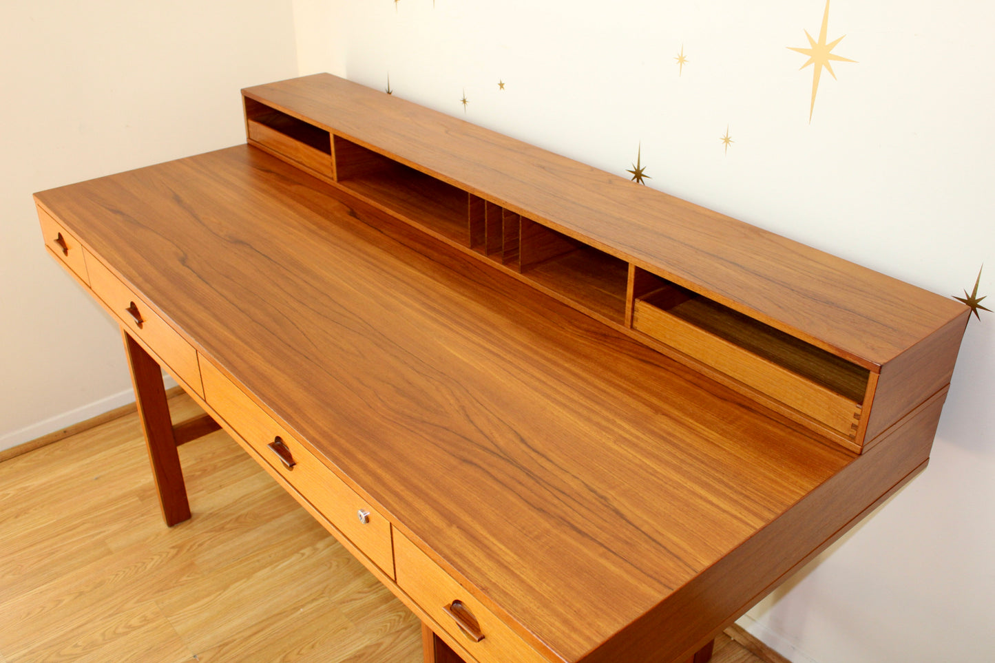 Peter Løvig Nielsen Teak Partners Desk