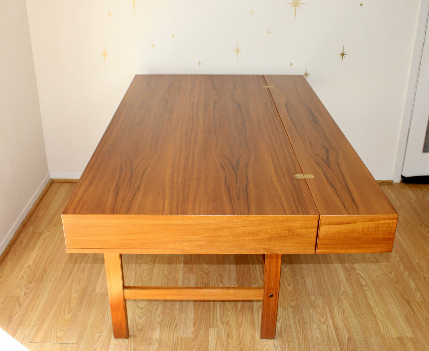 Peter Løvig Nielsen Teak Partners Desk