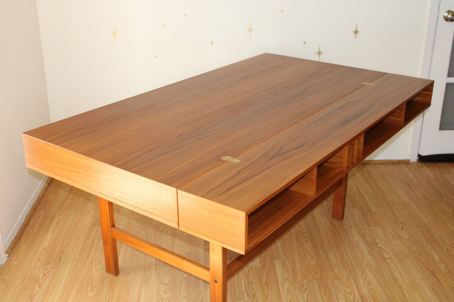 Peter Løvig Nielsen Teak Partners Desk