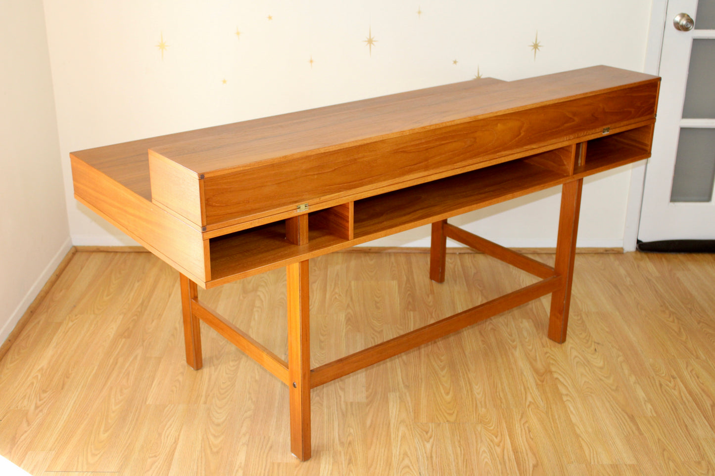 Peter Løvig Nielsen Teak Partners Desk