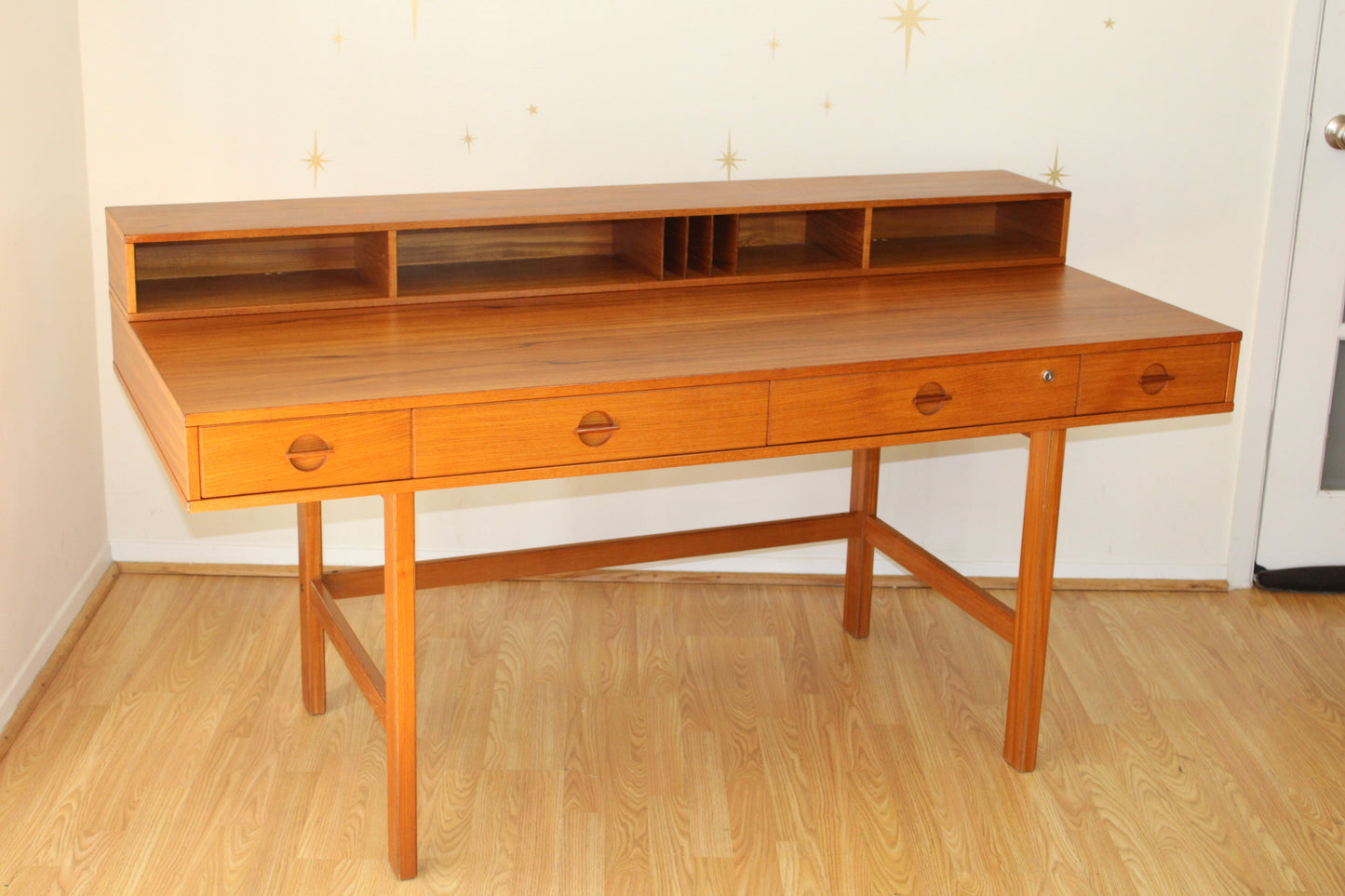 Peter Løvig Nielsen Teak Partners Desk