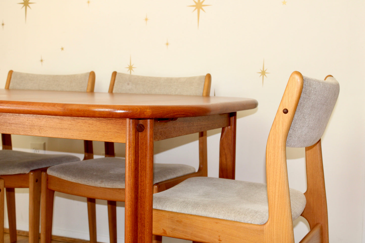 Vintage Teak Dining Table with Butterfly Leaf