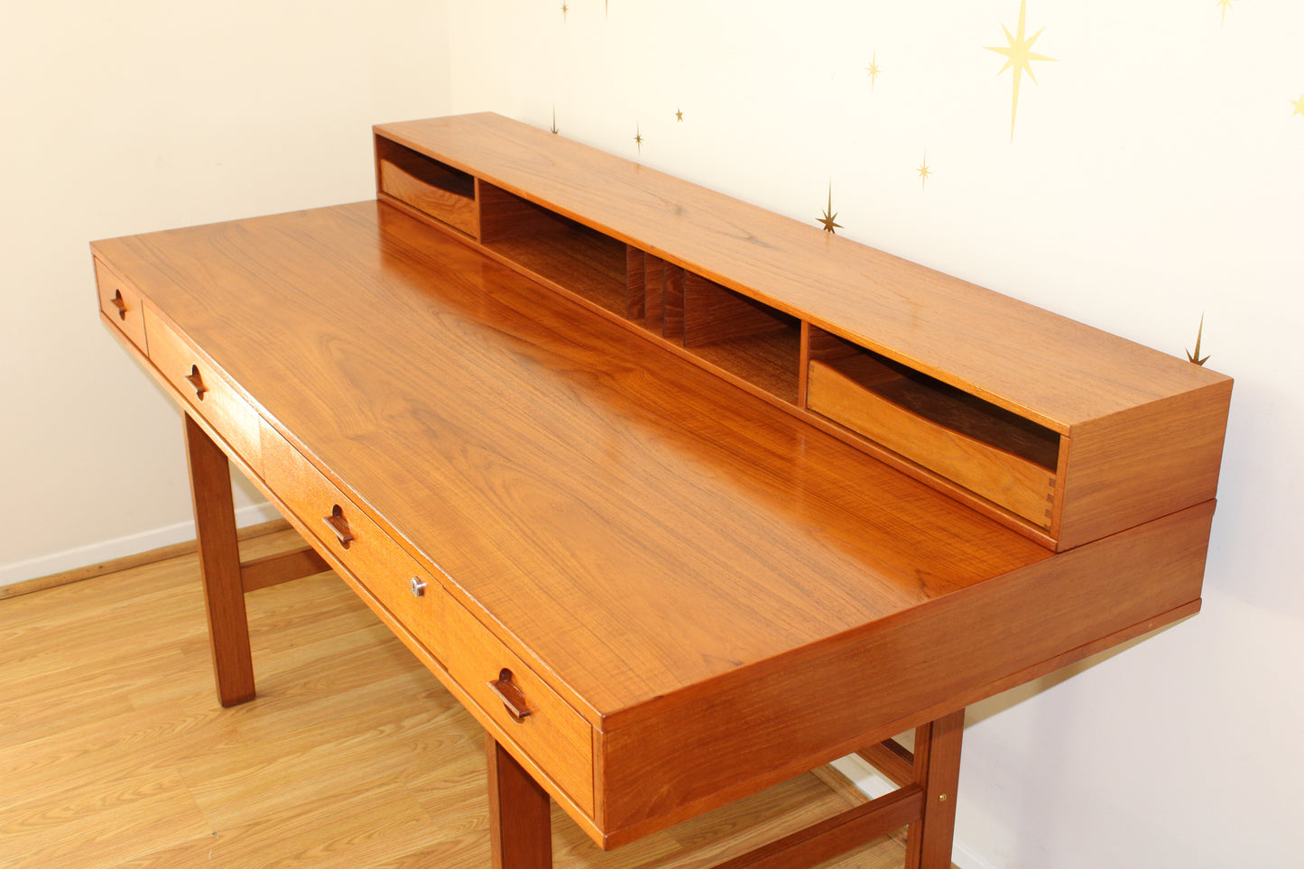 Peter Løvig Nielsen Partners Flip-Top Desk 1970s me