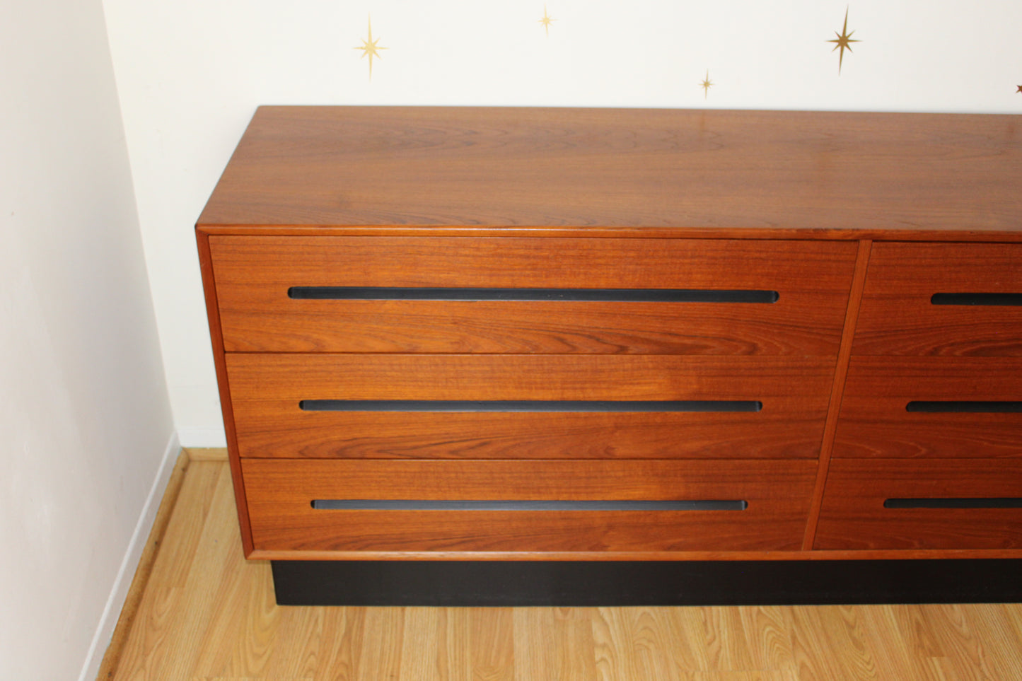 Westnofa Teak 6-Drawers Dresser