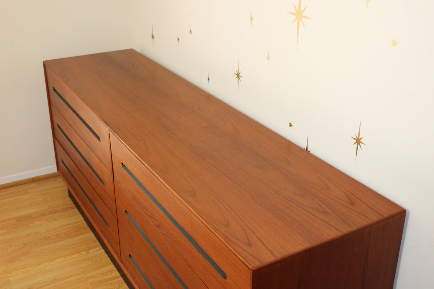 Westnofa Teak 6-Drawers Dresser