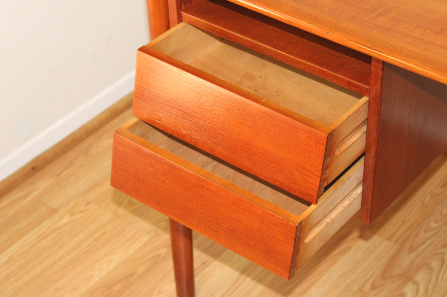 Vintage Teak desk by A.B. Lammhults Möbler, Sweden