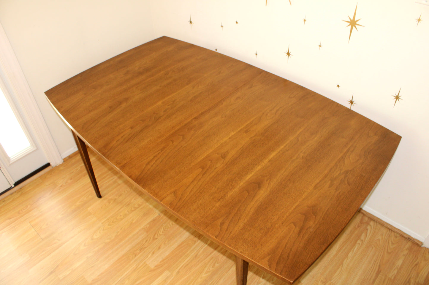 Broyhill Brasilia Dining Set