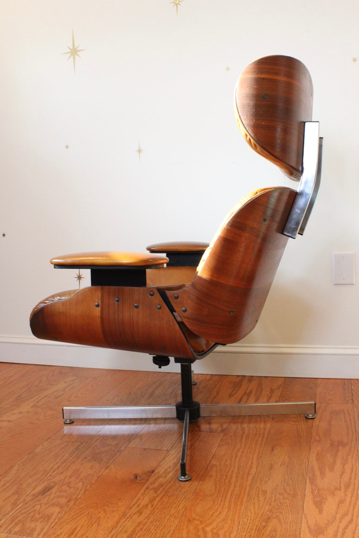 Camel Plycraft Lounge Chair