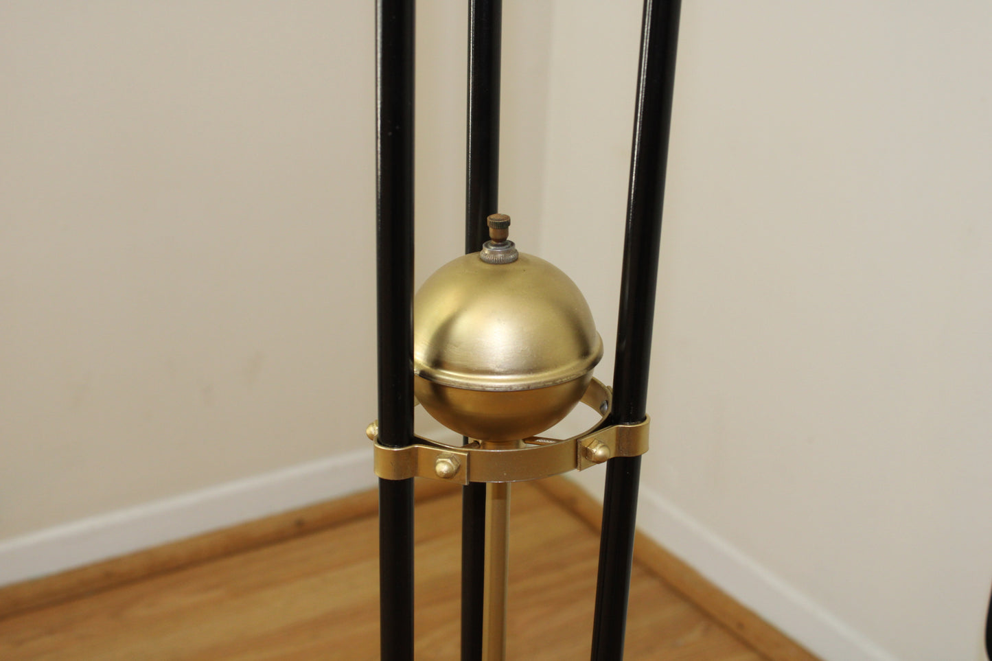 Vintage 3-Orb Waterfall Floor Lamp