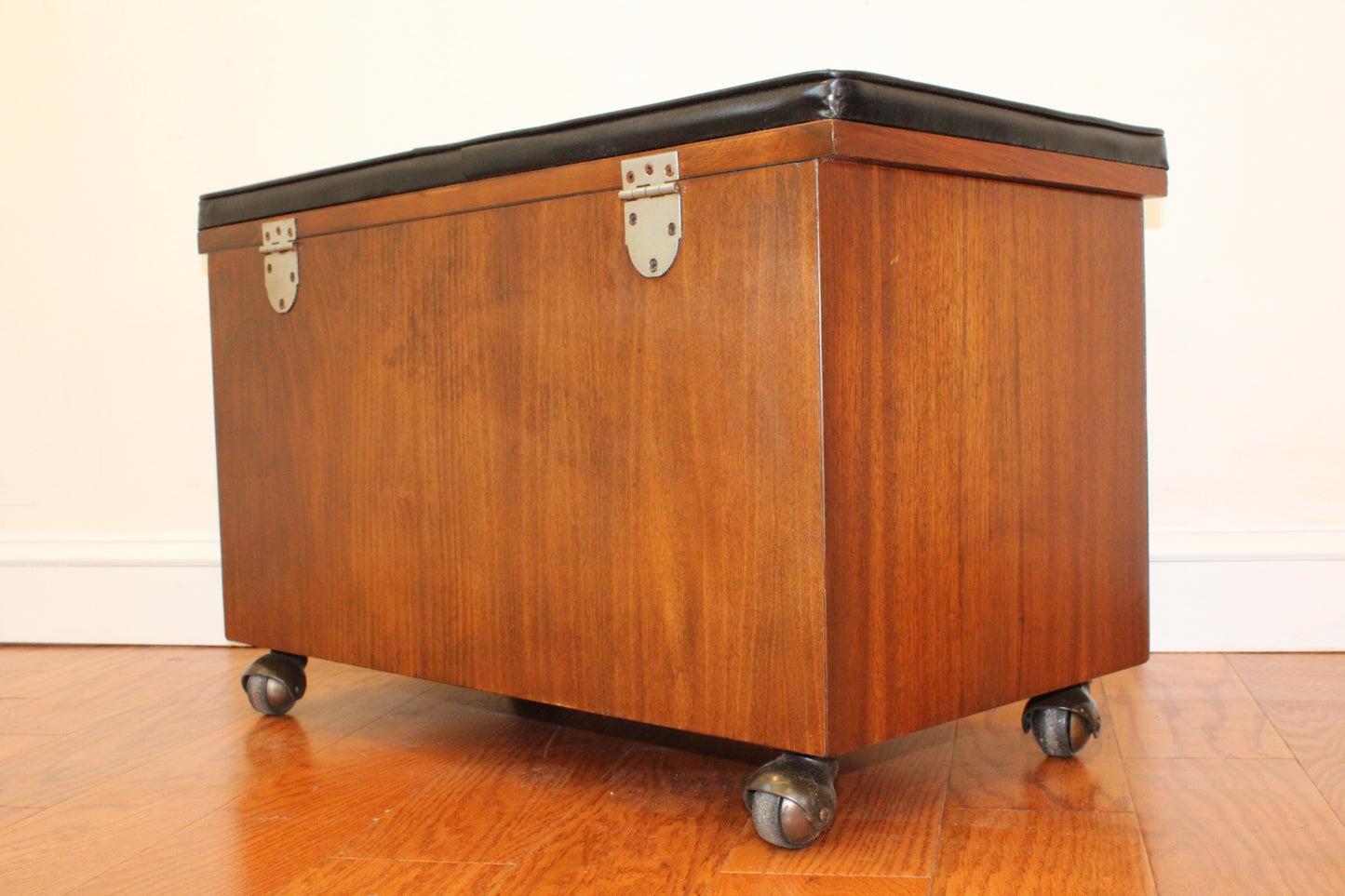 Lane Rolling Record Storage Bench