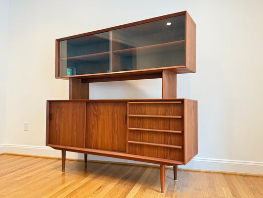 Falster Teak Sideboard w/ Floating Hutch
