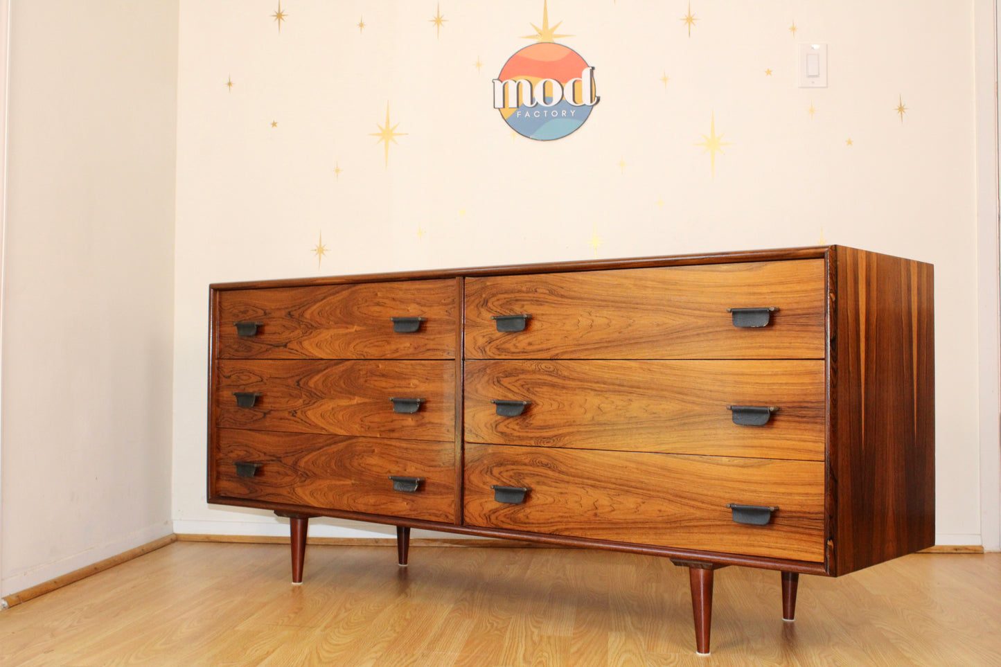 Mid-Century Modern Rosewood Long Dresser/Credenza