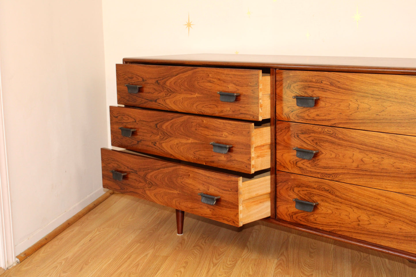 Mid-Century Modern Rosewood Long Dresser/Credenza