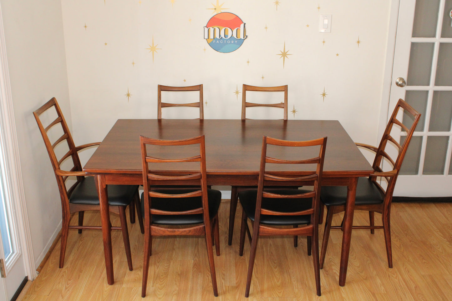 Danish Rosewood Dining Table w/ Refractory Leaves