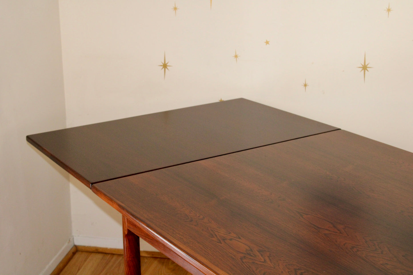 Danish Rosewood Dining Table w/ Refractory Leaves