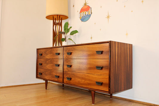 Mid-Century Modern Rosewood Long Dresser/Credenza