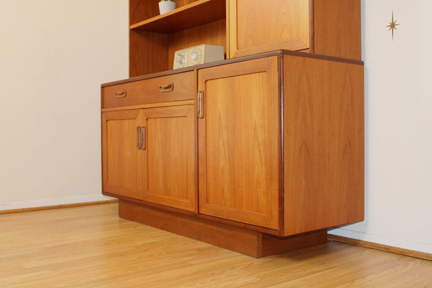 V.B. Wilkins - G Plan "Fresco" Teak Sideboard w/ Hutch