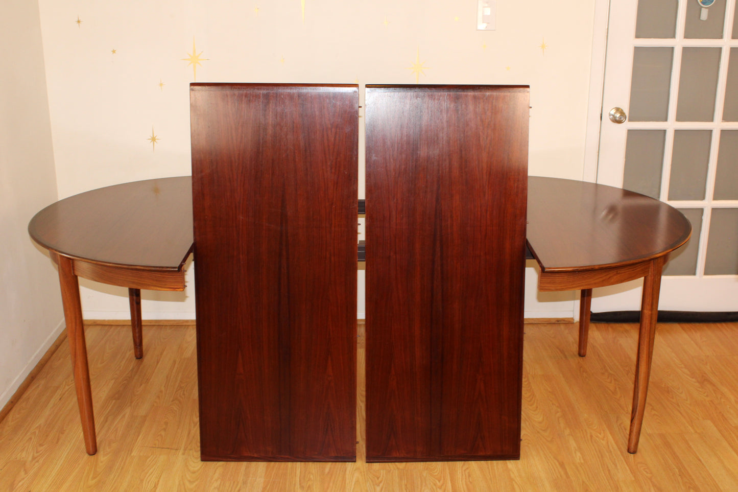 Danish Rosewood Round-to-Oval Dining Table w/ 2 Leaves