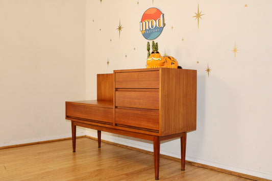 Vintage Teak Entryway/Gossip Bench