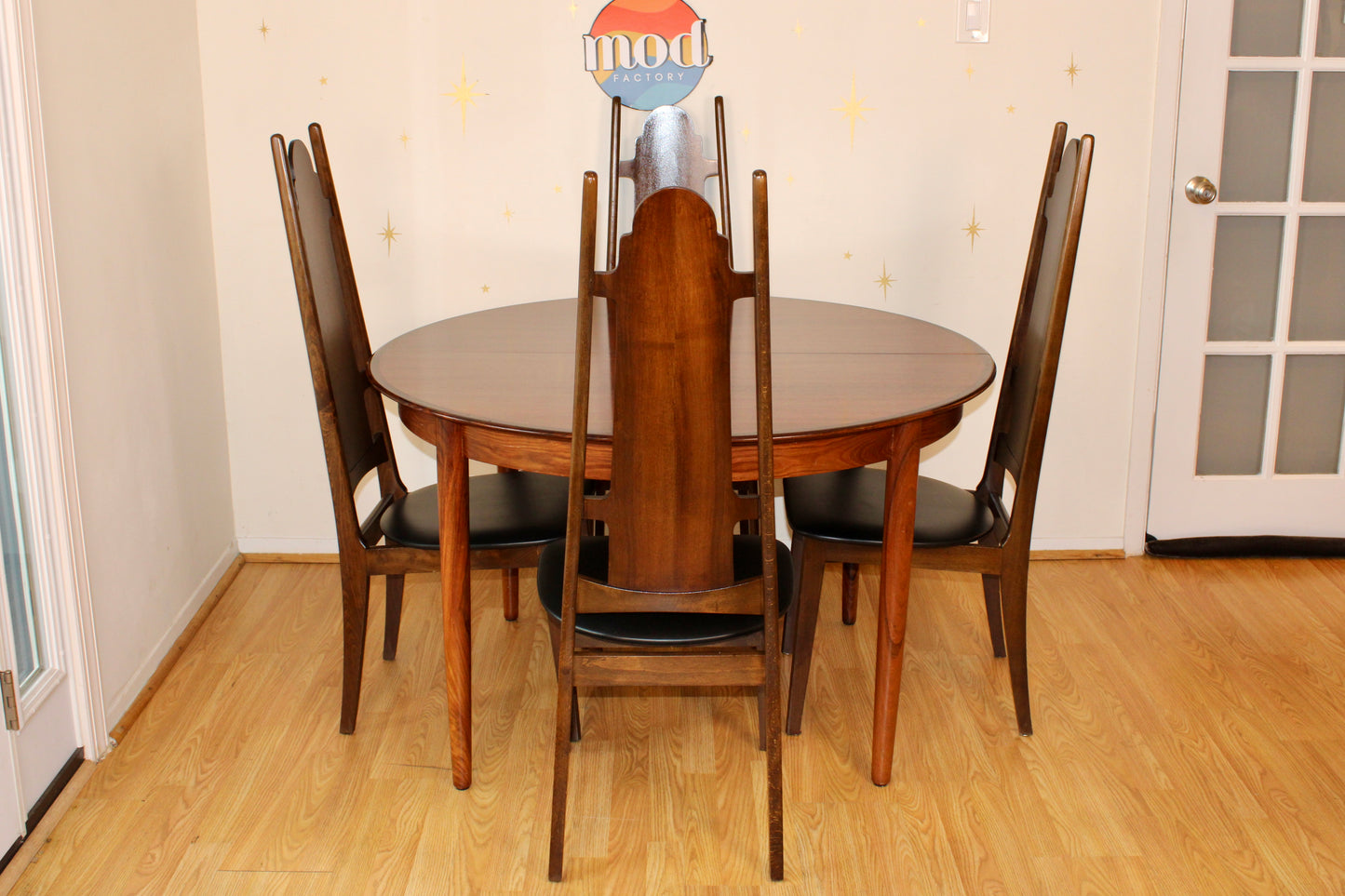 Danish Rosewood Round-to-Oval Dining Table w/ 2 Leaves
