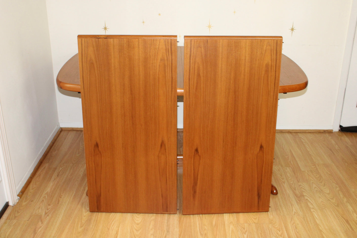 Danish Modern Teak Dining Table w/ 2 Leaves