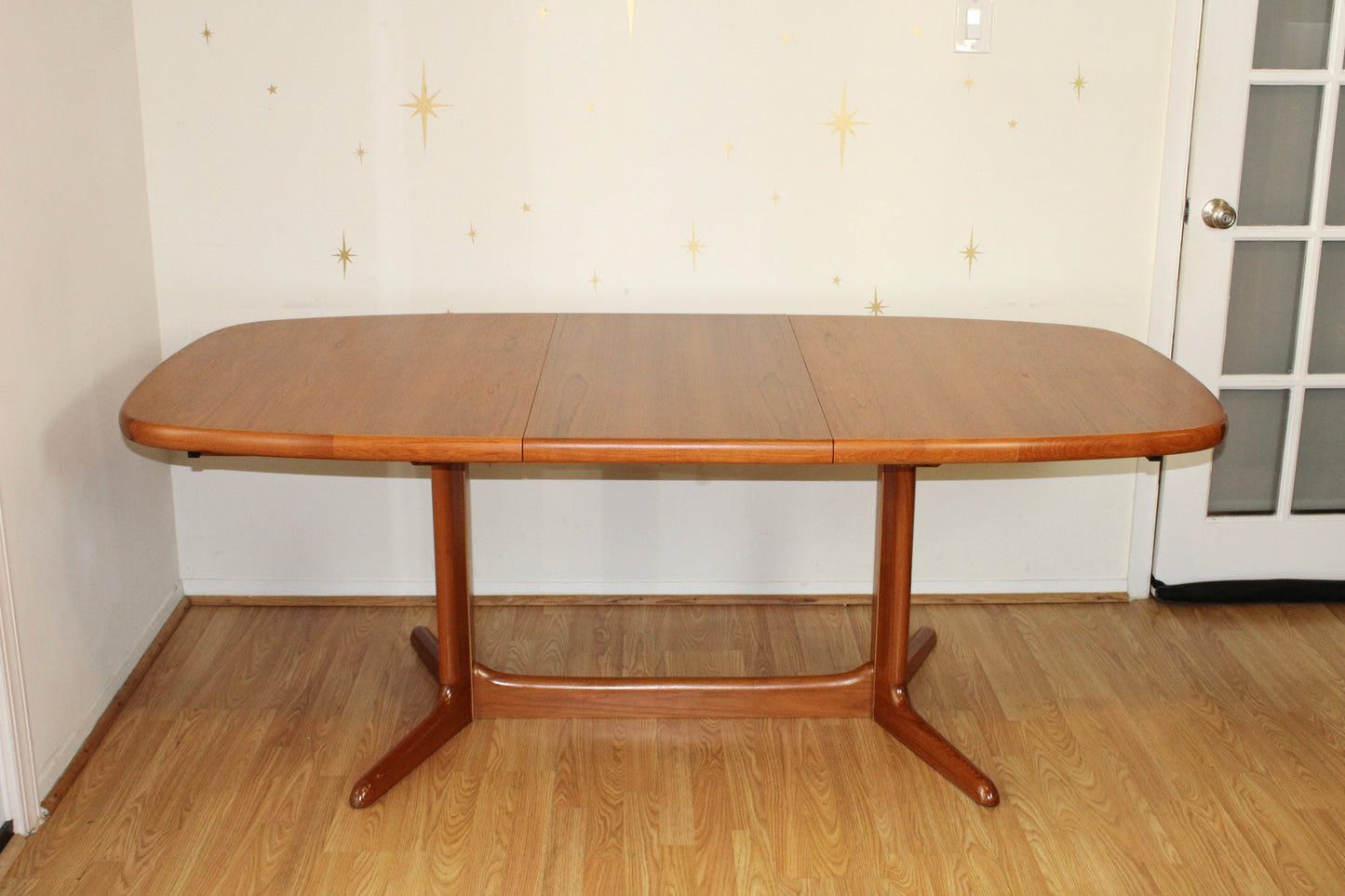 Danish Modern Teak Dining Table w/ 2 Leaves