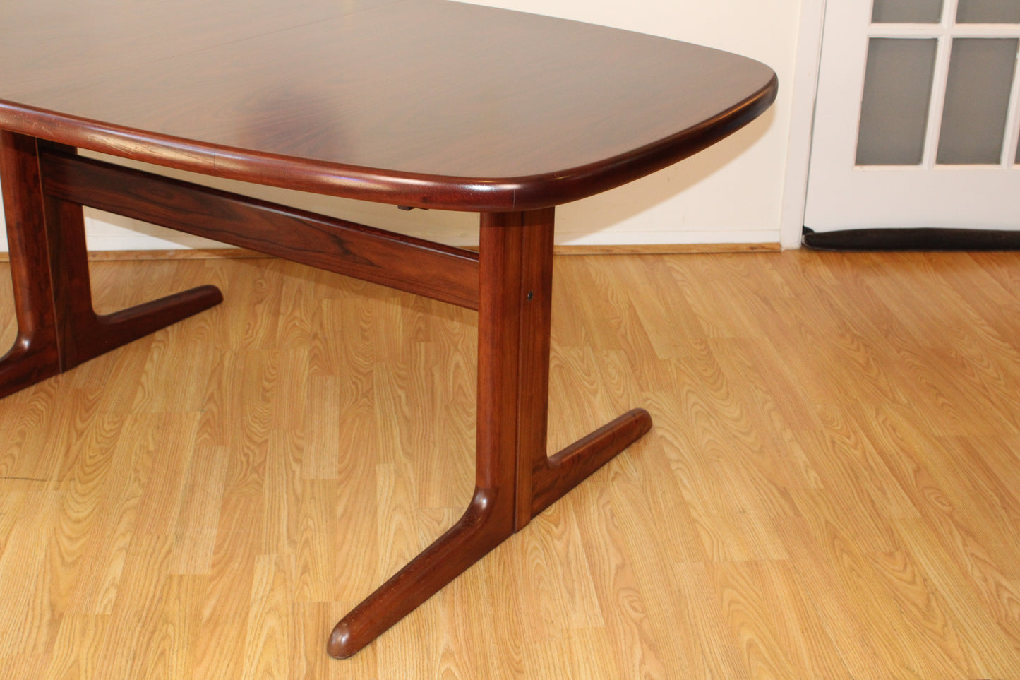 Danish Rosewood Expanding Dining Table w/ 2 Leaves