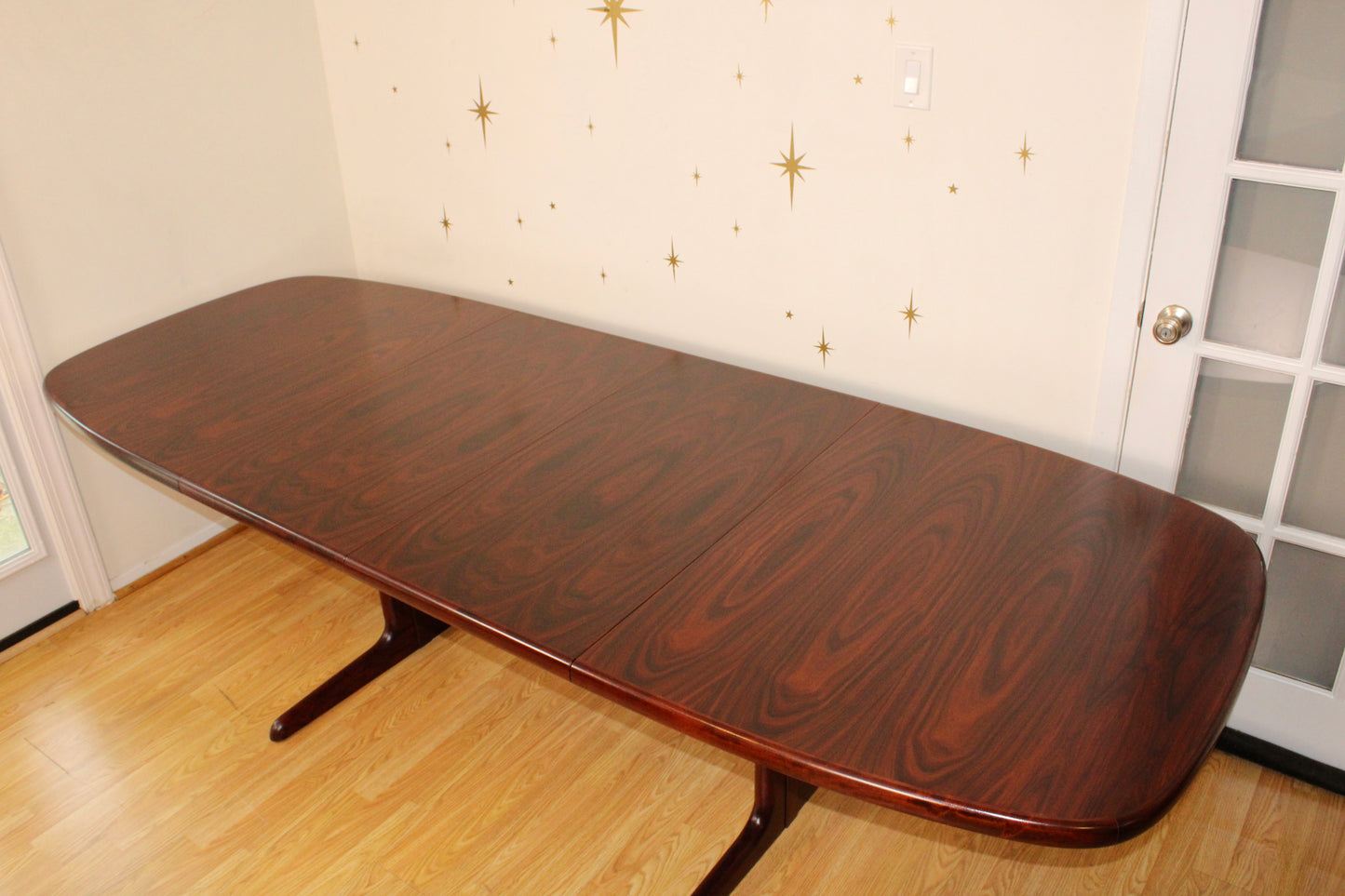Danish Rosewood Expanding Dining Table w/ 2 Leaves