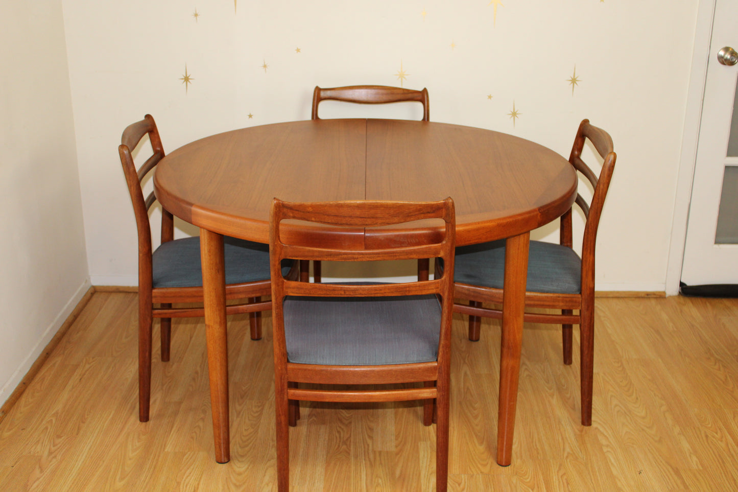 Danish Modern Teak Extendable Dining Table w/ Leaf