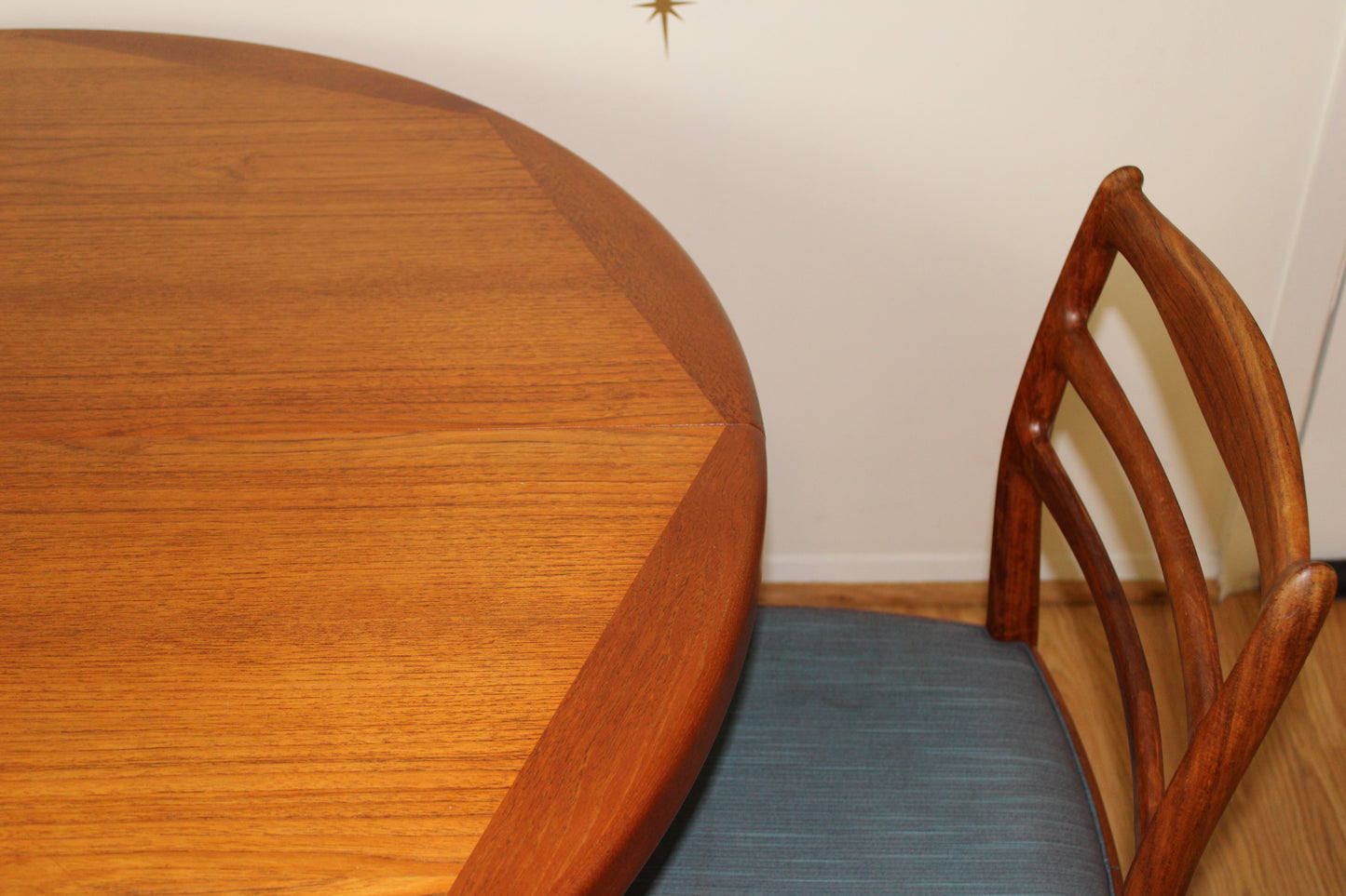 Danish Modern Teak Extendable Dining Table w/ Leaf