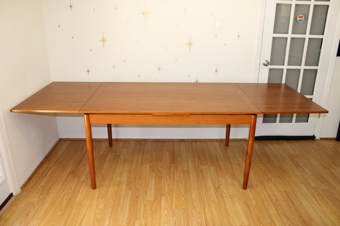 Danish Modern Teak Extending Dining Table w/ Leaves