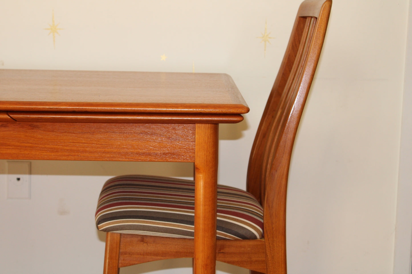 Danish Modern Teak Compact Dining Table w/ Leaves