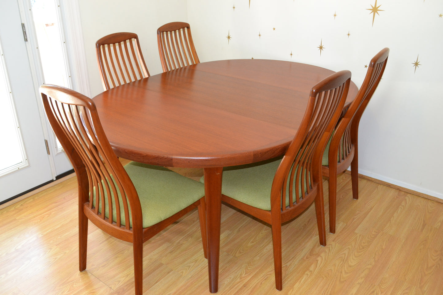 Danish Teak Round to Oval Dining Table V.V.Møbler, Spøttrup