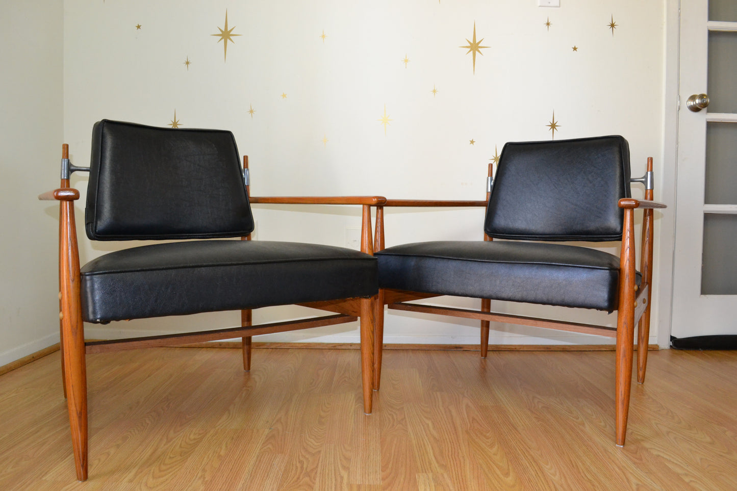 Pair of Mid-Century Lounge Chairs by Selrite