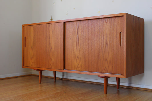 Compact Danish Teak Sideboard/Console by Hundevad