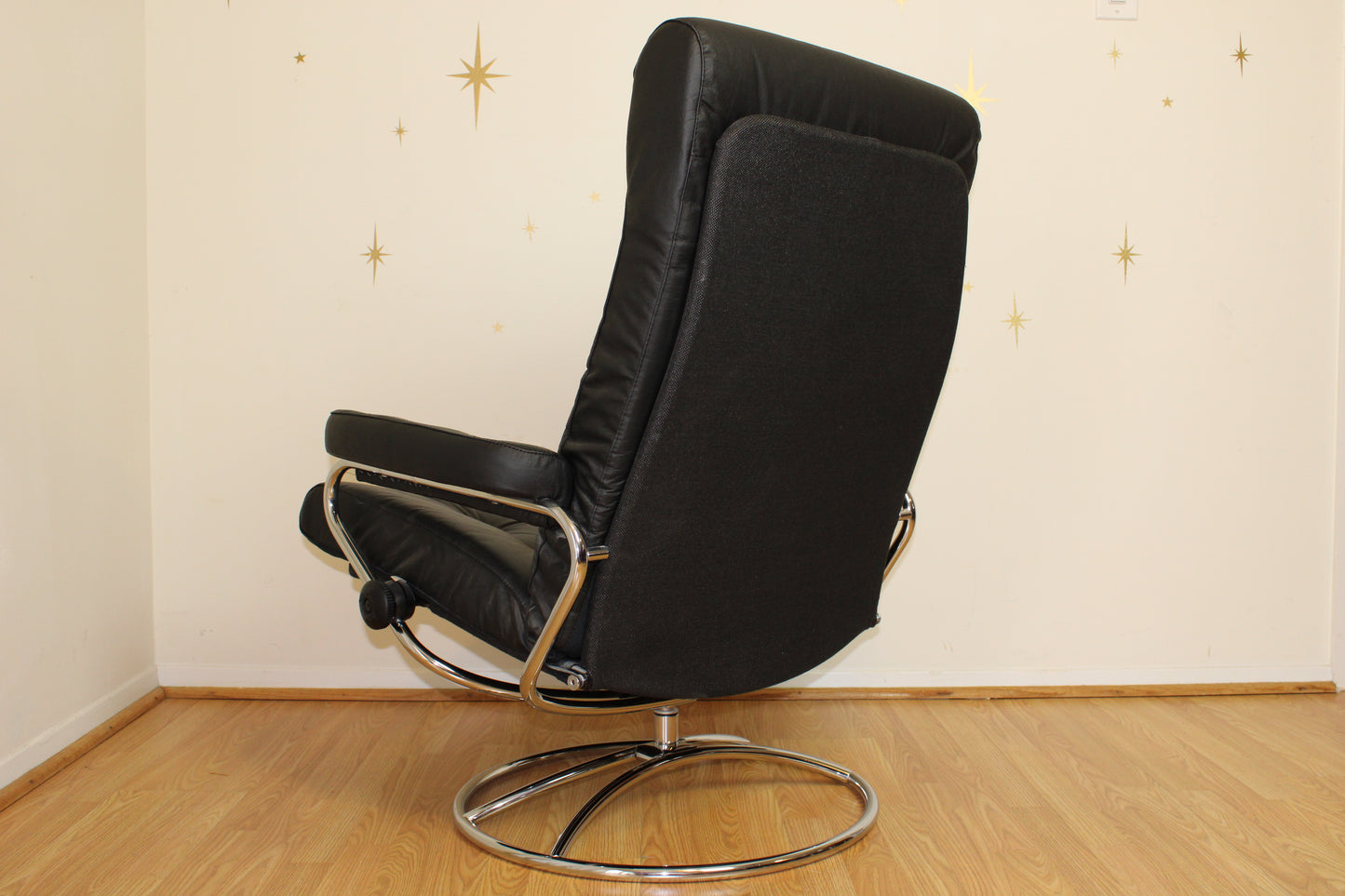 Vintage Ekornes Stressless Reclining Lounge Chair and Ottoman