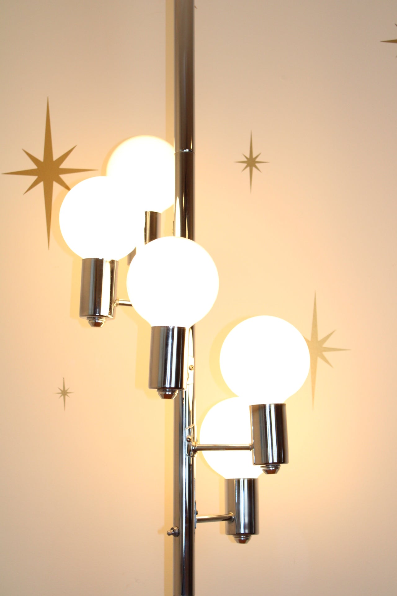 Chrome Molecular 5-Globe Tension Pole Lamp